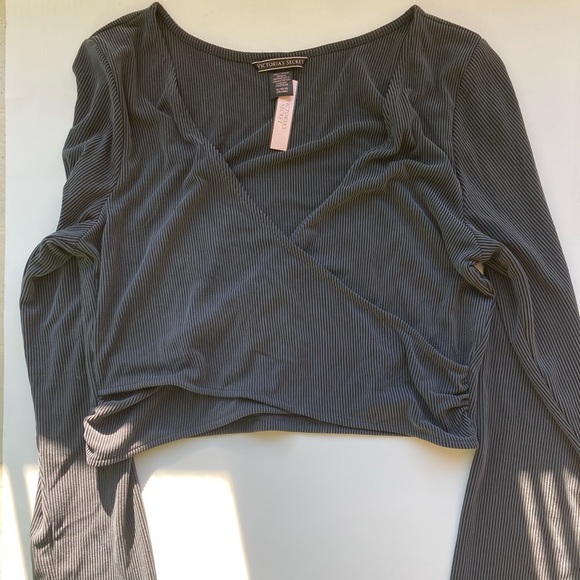 Victoria’s Secret ribbed wrap crop top - Picture 5 of 7